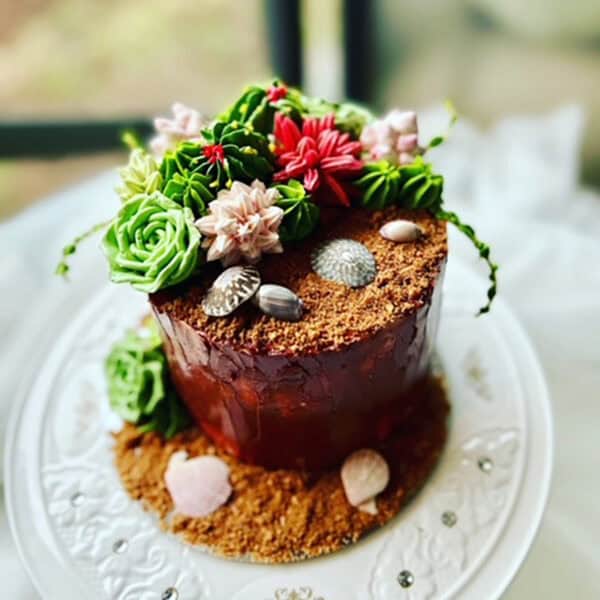 Buttercream flower cake - M3 - Image 5