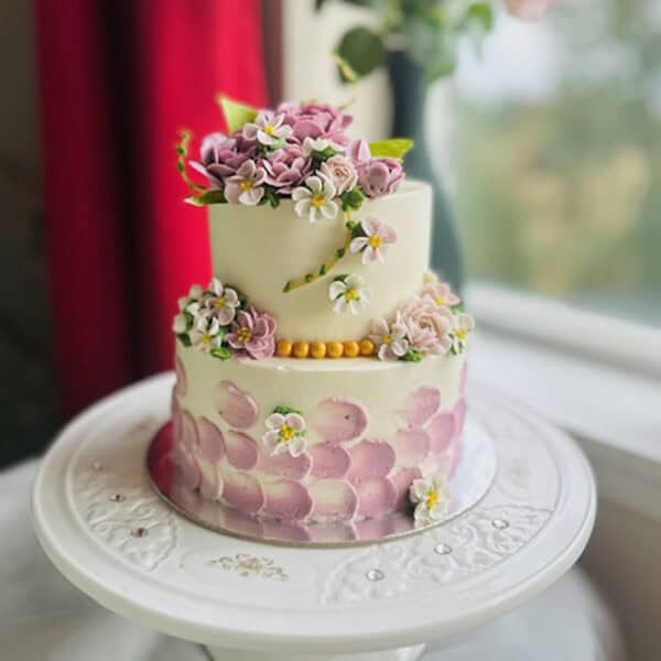 Buttercream flower cake - M7 - Image 3